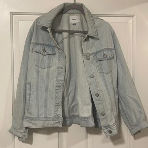 Old Navy Jean Jacket (Light Wash)
